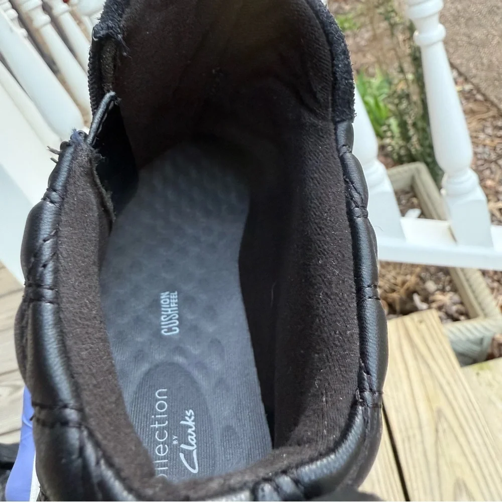 Clarks Suede Ankle Bootie Layton Black Leather Quilted Platform Sneaker 9.5 M